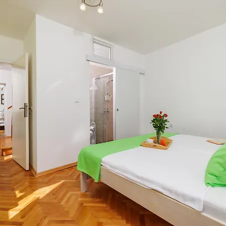 펜션 House Bozica With Sauna And Pool *