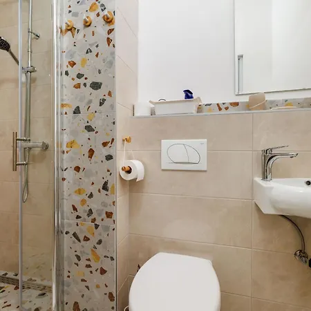 House Bozica With Sauna And Pool