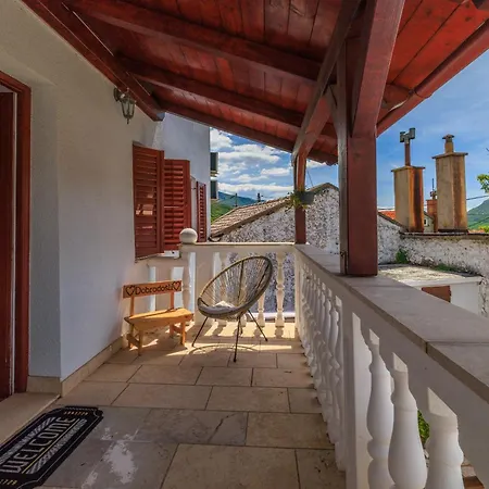House Bozica With Sauna And Pool