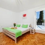 House Bozica With Sauna And Pool Tribalj