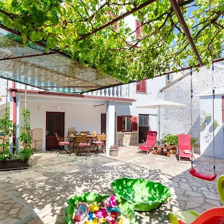 Holiday home House Bozica With Sauna And Pool