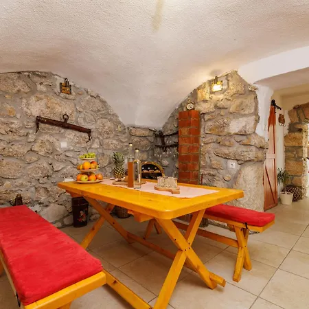 House Bozica With Sauna And Pool Nyaraló Tribalj