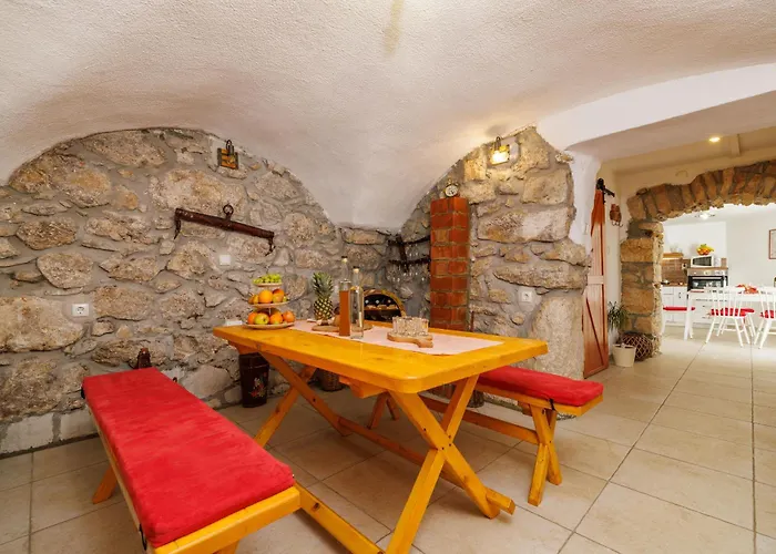 House Bozica With Sauna And Pool Prázdninový dům Tribalj (Primorsko-Goranska)