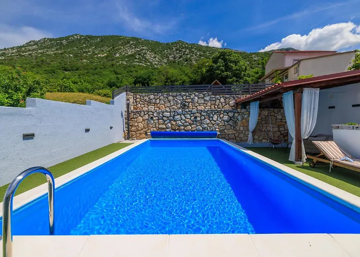 House Bozica With Sauna And Pool Prázdninový dům Tribalj (Primorsko-Goranska)