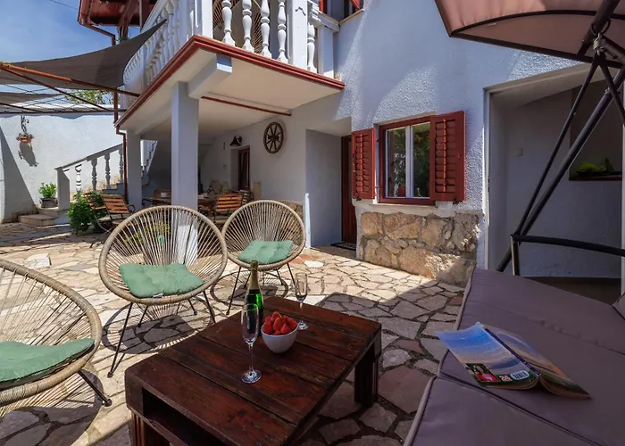 House Bozica With Sauna And Pool